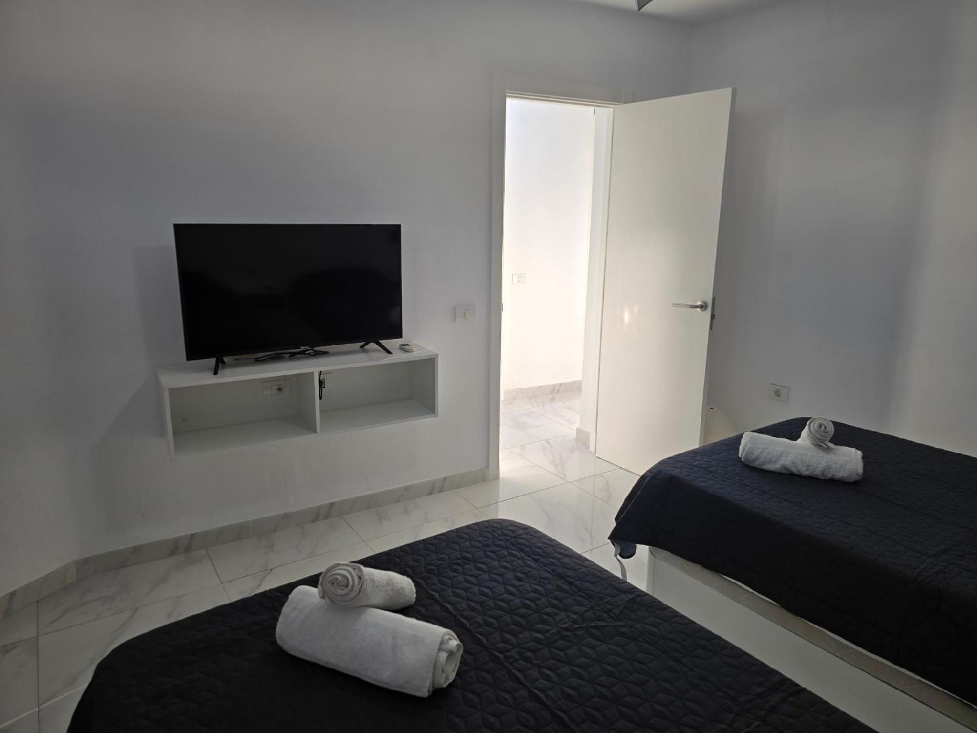 Aqua Sun Los Geranios By Helloapartments Costa Adeje  Exterior foto